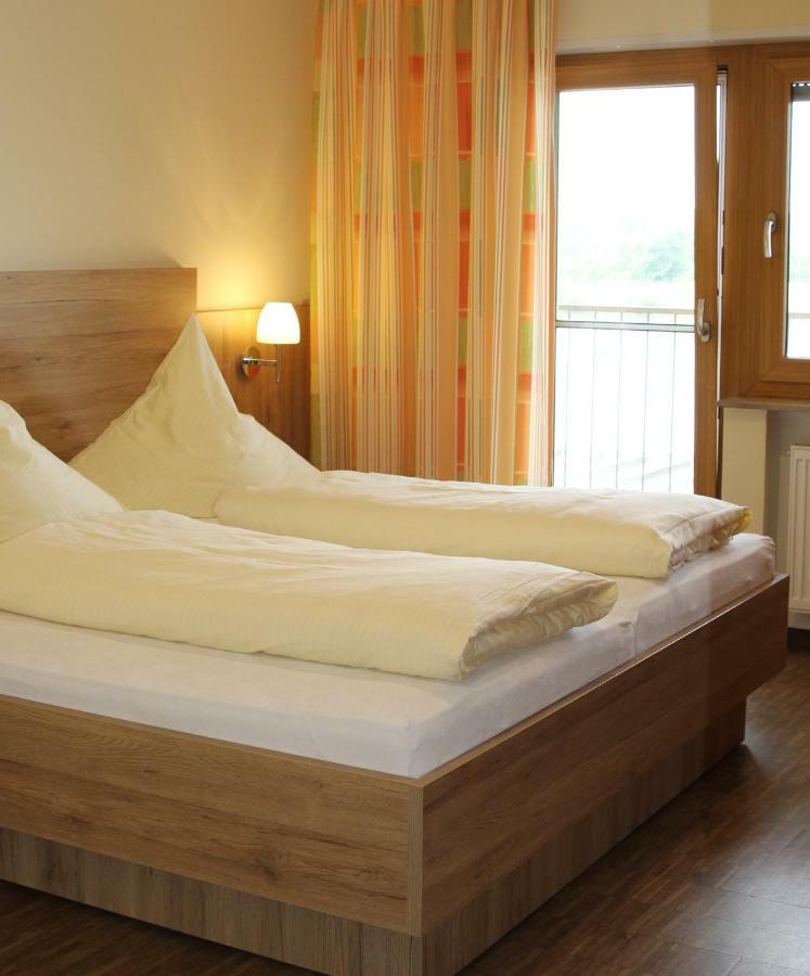 Gasthof Zum Schwanen Kleinostheim Екстер'єр фото